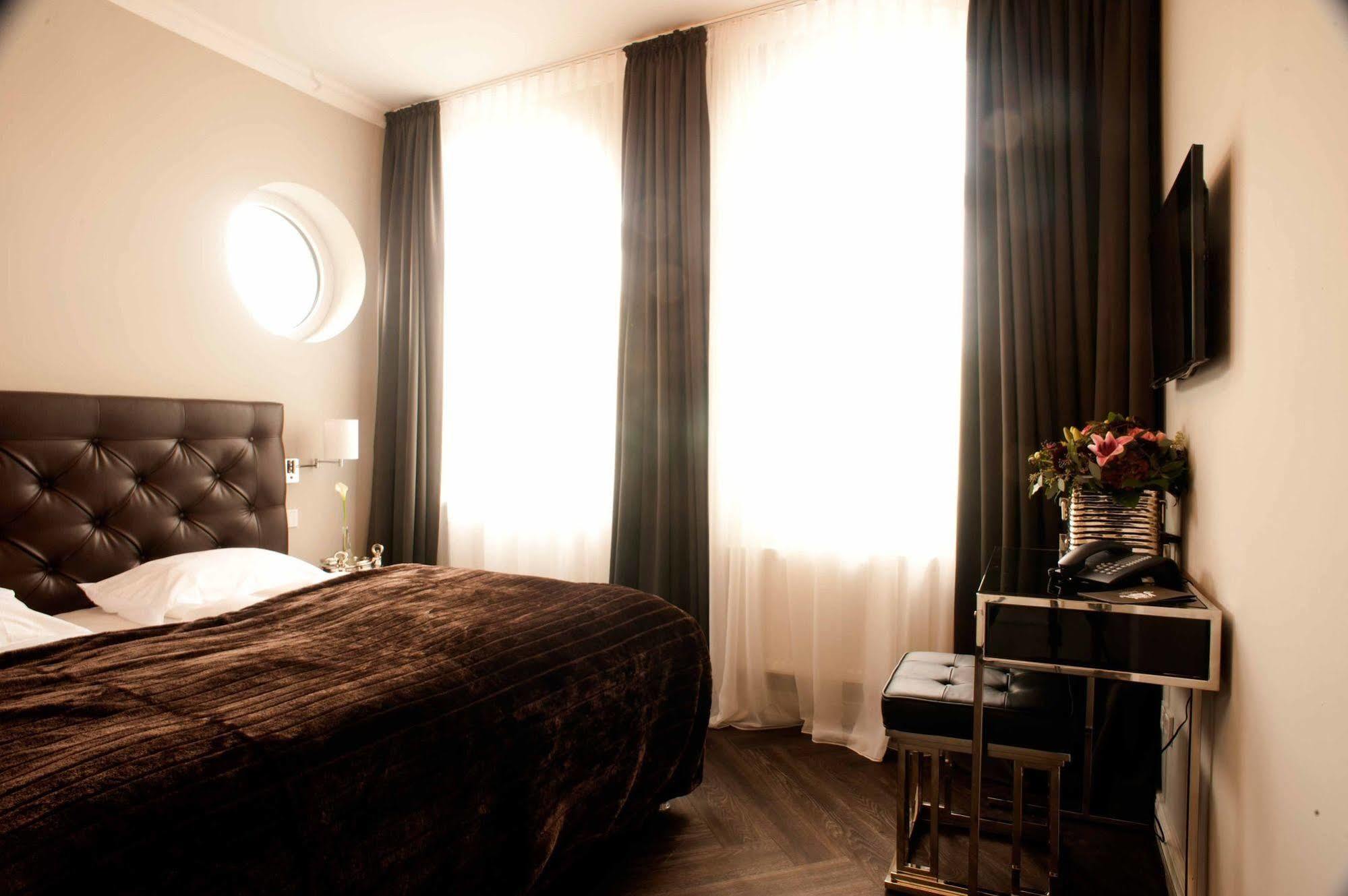 Villahotel Rheinblick Cologne Exterior photo